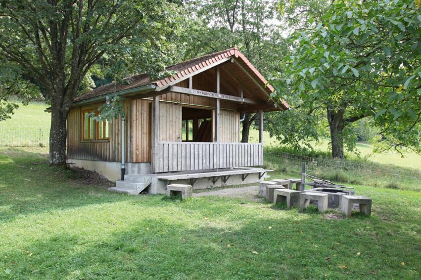 Hellmut-Wassmer-Jugendherberge Loerrach ภายนอก รูปภาพ
